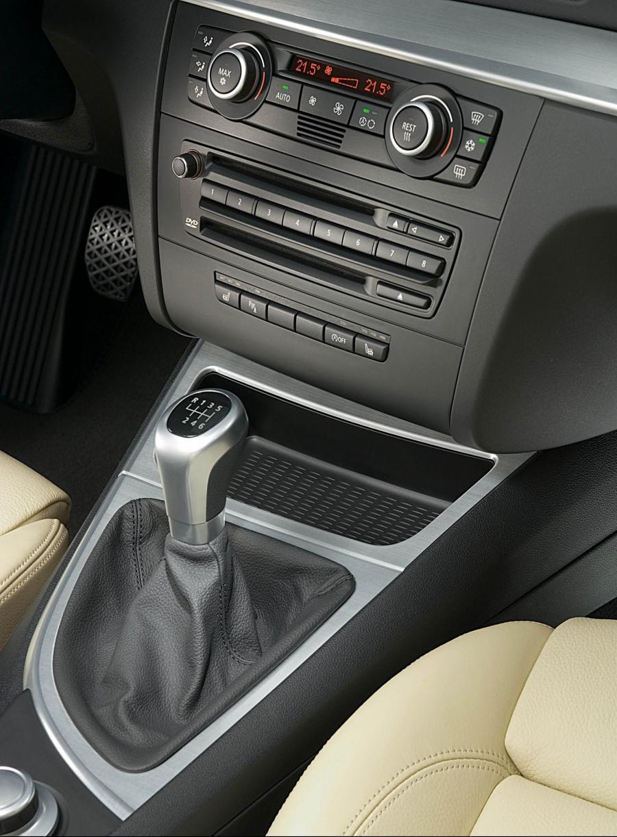  BMW 1-Series 3-Door 2005 года  (фото 38 из 51)
